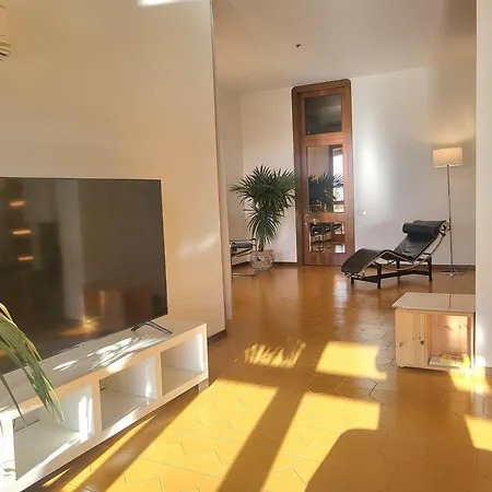 Farm stay With Pool And Countryside View